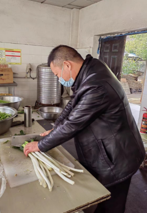 01团结一心 共克时艰 确保交付之一后勤保障.png